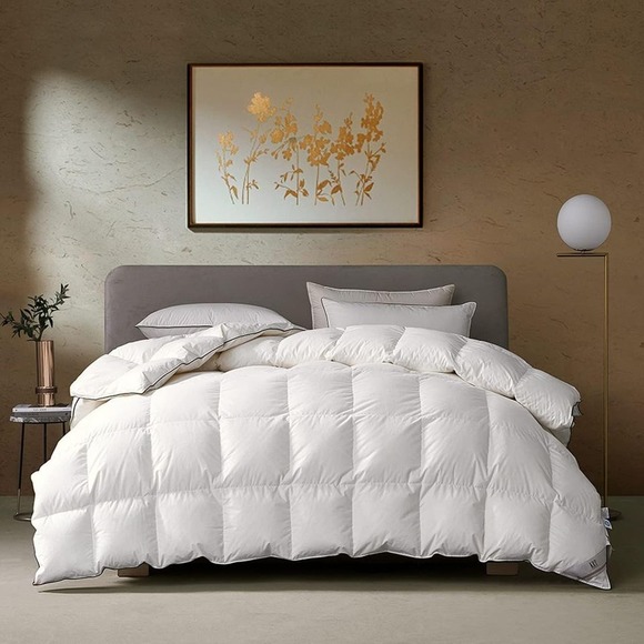 KRT Other - KRT Goose Feathers Down Comforter Cal-King Size Solid White
